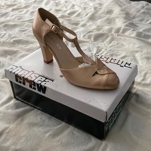 Unworn Chelsea crew Rose gold heels